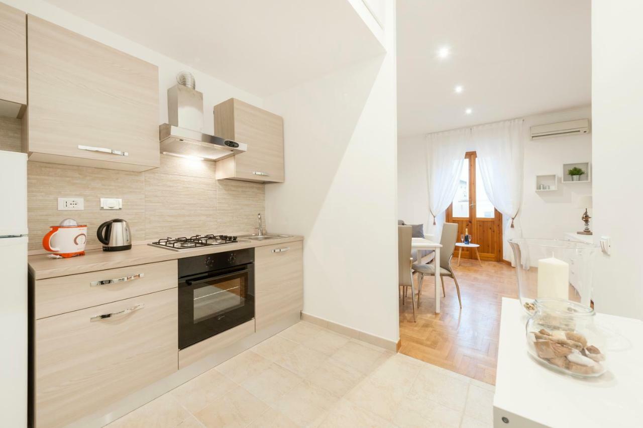 White Flat Labicana Rome Buitenkant foto