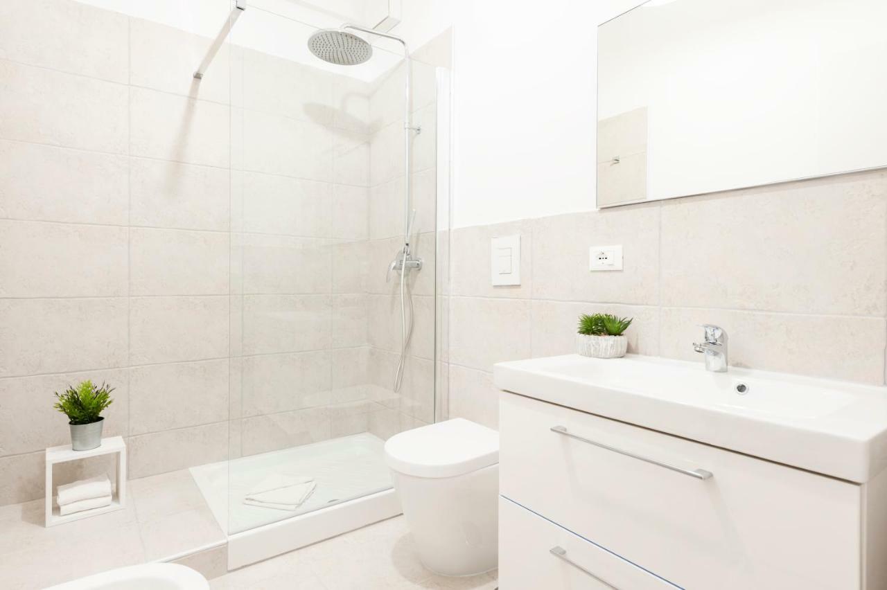 White Flat Labicana Rome Buitenkant foto