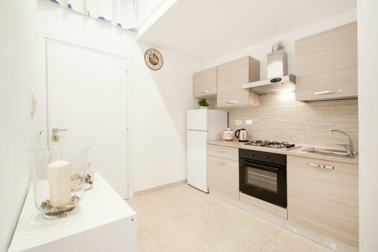 White Flat Labicana Rome Buitenkant foto